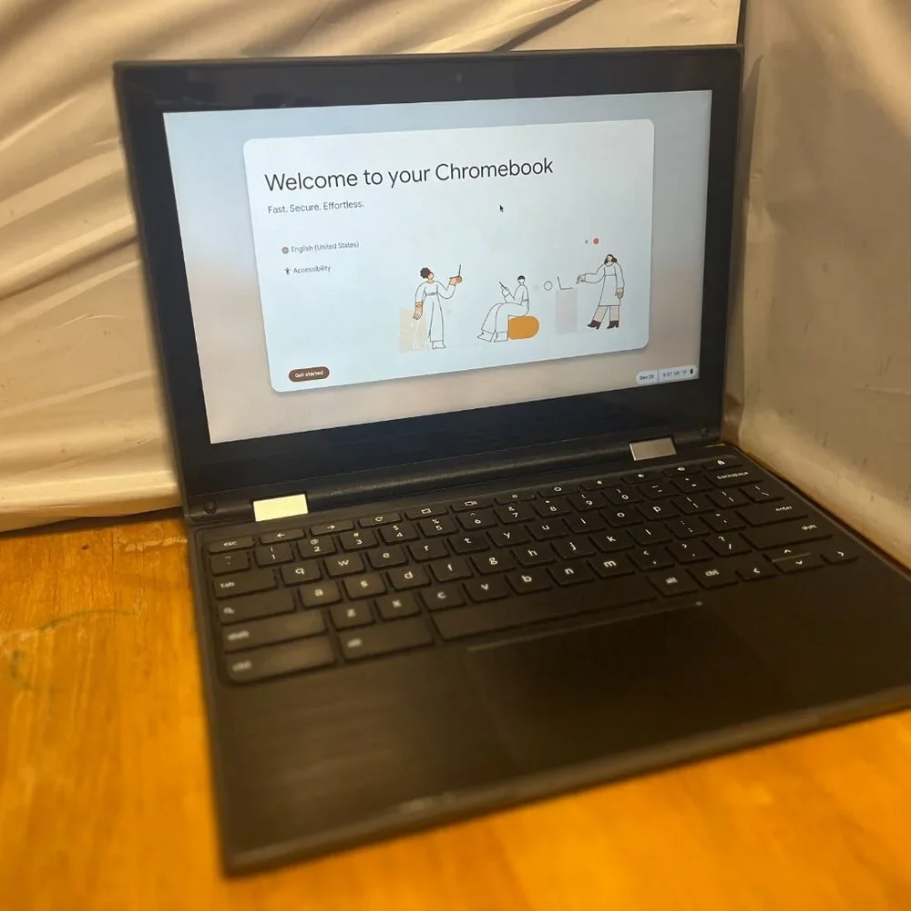 Lenovo 300e Chromebook 2nd Gen MTK (with charger cord)